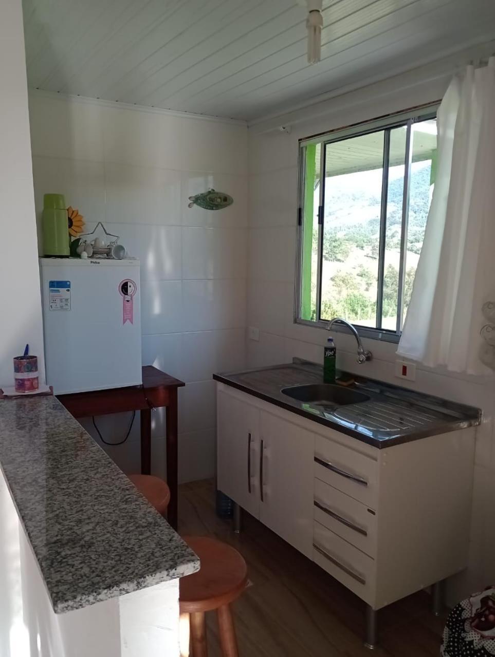 Chalet Recanto Flores Da Montanha- Via Facil Acesso Asfalto, Vista Montanhas
